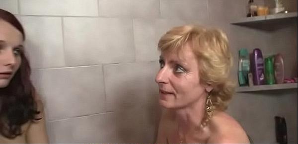 Im shoked! Old parents fuck my GF her in the bath